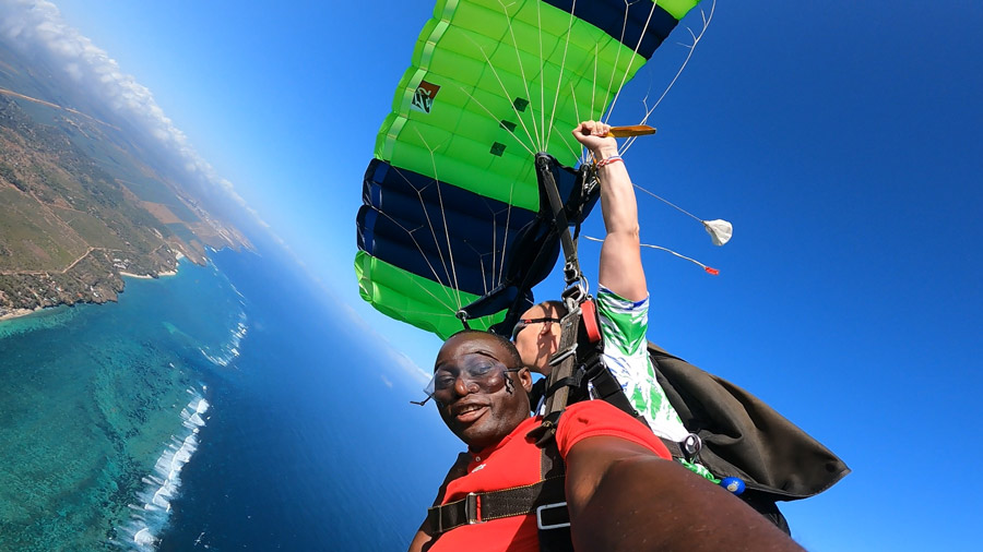 Skydiving Kenya December 2022